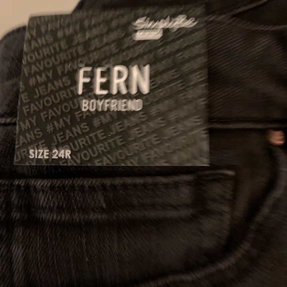 Black distressed boyfriend jeans by Simply Be NWT - Picture 6 of 6